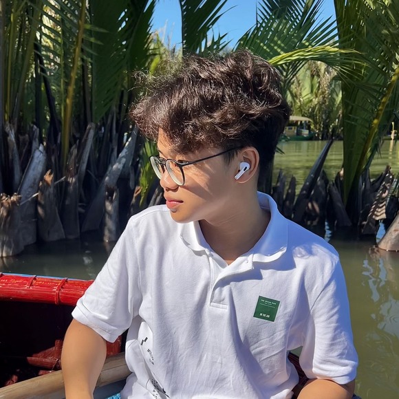 Profile Picture of Khôi Minh (@k_minh) on Poshmark