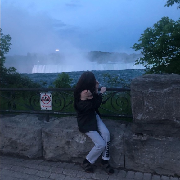 Profile Picture of Alexus Trottier (@trottieralexus) on Poshmark