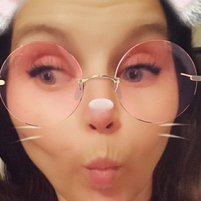 Profile Picture of Amber Abbott (@blockheadAmb813) on Twitter