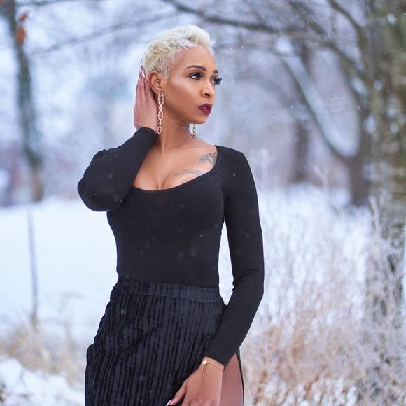 Profile Picture of Ebony Prioleau (@eprioleau) on Poshmark