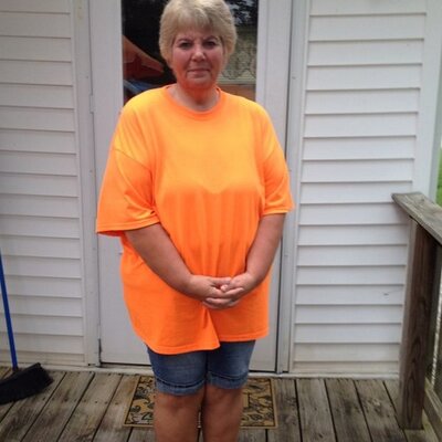 Profile Picture of Lisa Lockhart (@llockhart1963) on Twitter