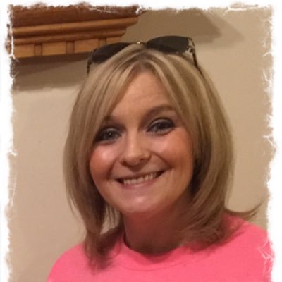 Profile Picture of Cynthia (@Cynthia_Roe1970) on Twitter