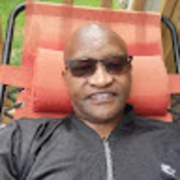 Profile Picture of Richard Njoroge (@rnjo2001) on Poshmark