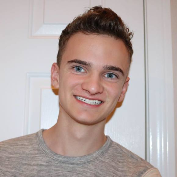 Profile Picture of Brennan Moore (@brennanmoore) on Poshmark