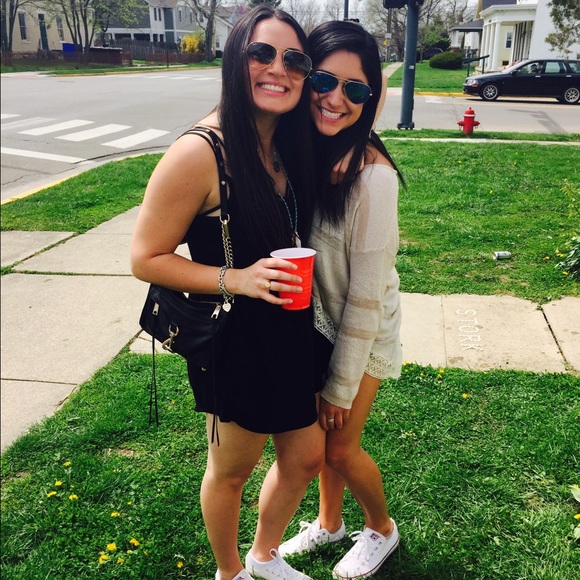 Profile Picture of Kylie Turoff (@kyliet46) on Poshmark