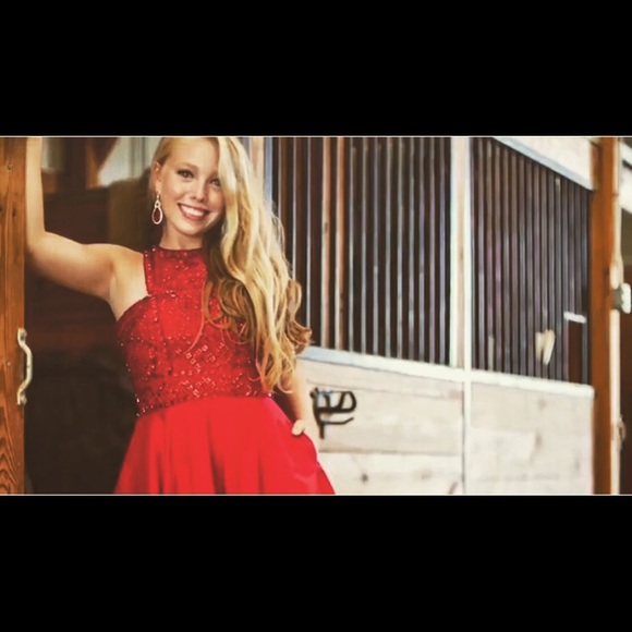 Profile Picture of Kelly Black (@kellyblack3) on Poshmark