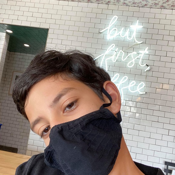 Profile Picture of Sherif Easterling (@sherifeasterlin) on Poshmark