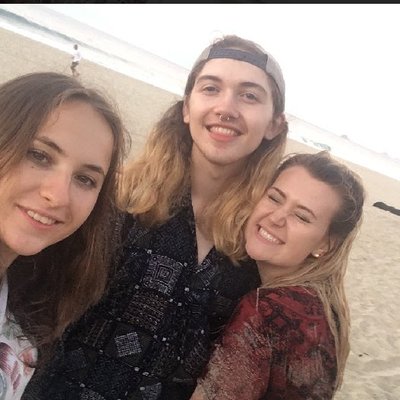 Profile Picture of Amber Coates (@Ambied_95) on Twitter