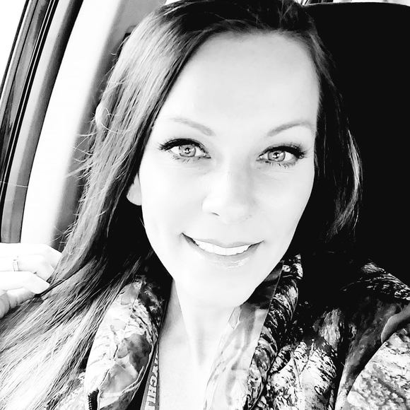 Profile Picture of Heather Fulmer (@hfulmer) on Poshmark