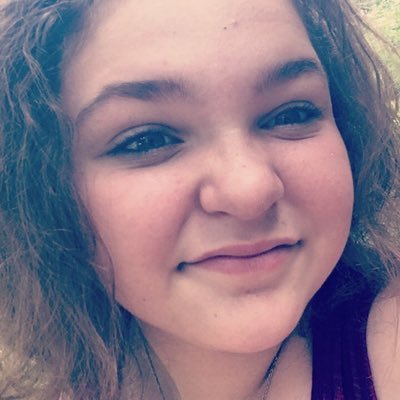 Profile Picture of Claire Vaughn (@claire_vaughn_) on Twitter