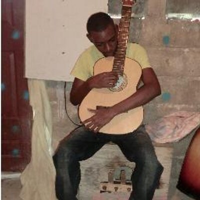Profile Picture of DELINOIS Kadhaffi Mac Arthur (@cobrapacedel) on Twitter