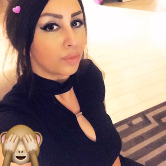 Profile Picture of Bahar Barzgar (@bahar_4775) on Poshmark