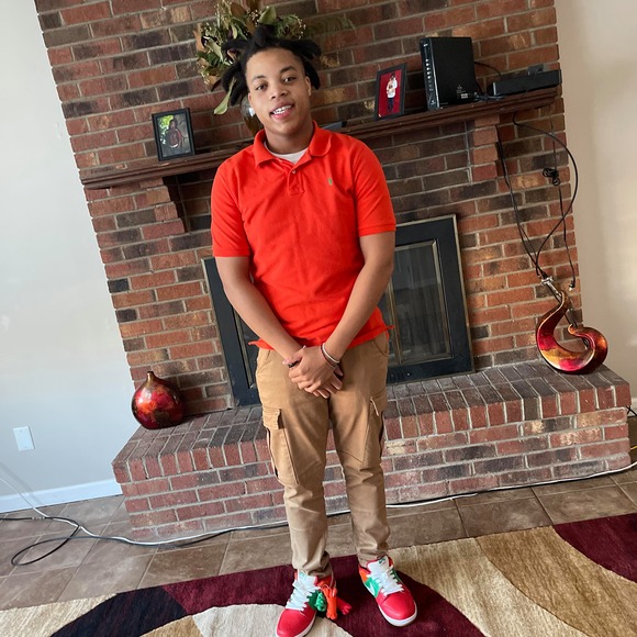Profile Picture of David Branch (@davidbranch622) on Poshmark