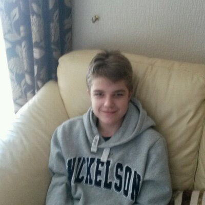 Profile Picture of Steven Ives (@stevieboy0410) on Twitter