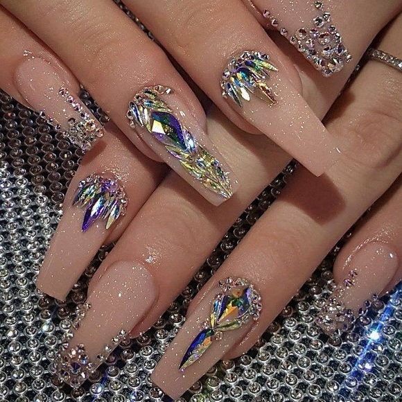 Profile Picture of Lorena Salinas (@loriesalinas03) on Poshmark