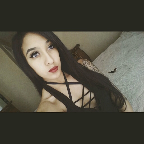 Alexia Ramirez - Poshmark Profile Picture of Alexia Ramirez (@ale3281) on Poshmark