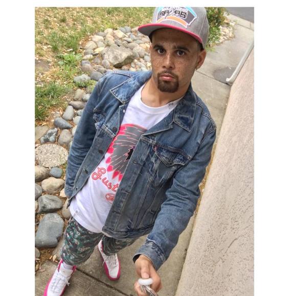 Profile Picture of Darren Vaughn (@dmac707) on Poshmark