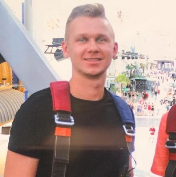 Profile Picture of Greg Lauerman (@glauerman8) on Poshmark