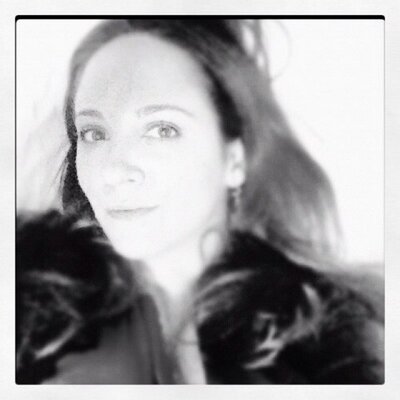 Profile Picture of Suzanne Strickland (@SuzieQLovebug) on Twitter