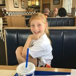 Profile Picture of Taylor (@tavitaylorfouts2018) on Instagram