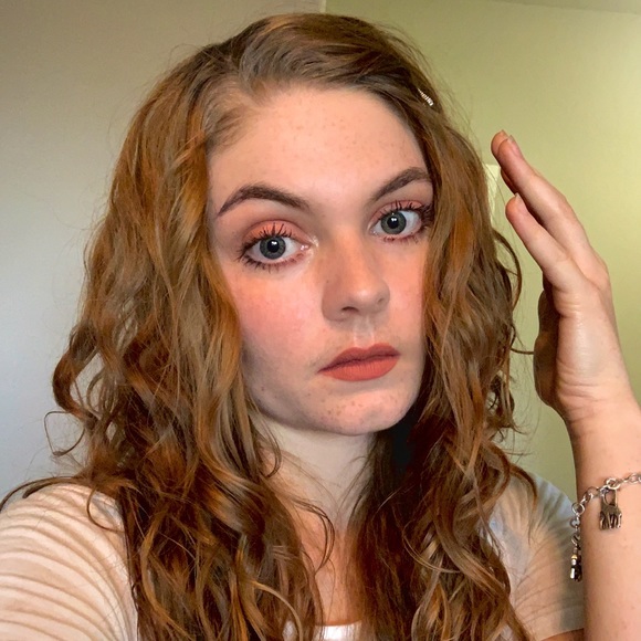 Profile Picture of Haley Sands (@lasshaley) on Poshmark