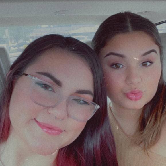 Profile Picture of Julianne Bedilion (@jbedilion) on Poshmark