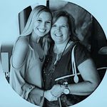 Profile Picture of Susan & Madison (@momandmadread) on Instagram