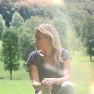 Profile Picture of Anouk Burel (@AnoukBurel) on Twitter