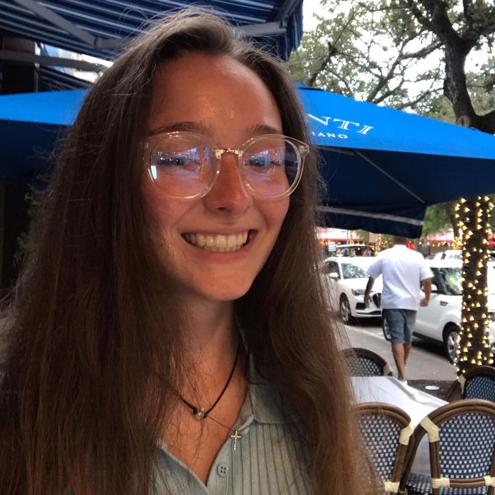 Profile Picture of graceblume_ (@@graceblume_) on Tiktok