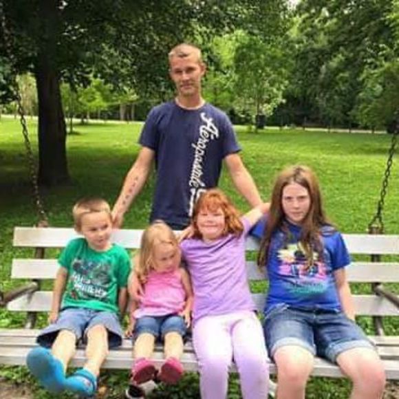 Profile Picture of Robert Writtenhouse (@r_writtenhouse) on Poshmark