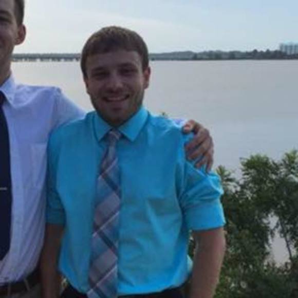 Profile Picture of Dominic Pascuzzo (@dpascuzzo) on Poshmark