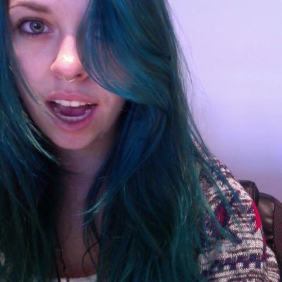 Profile Picture of Casey Colwell (@caseycoxo) on Twitter