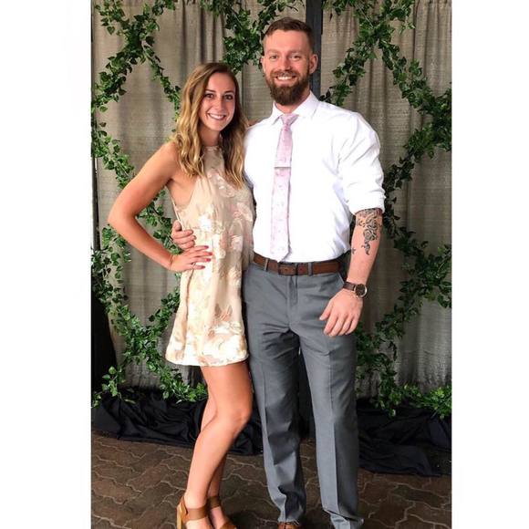 Profile Picture of Lauren Hoyng (@lhoyng) on Poshmark