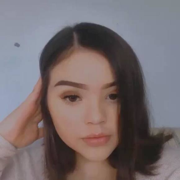 Profile Picture of Erica Gurrola (@ericagurrola) on Poshmark