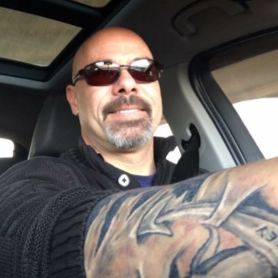 Profile Picture of Dennis Calderone (@CalderoneDennis) on Twitter