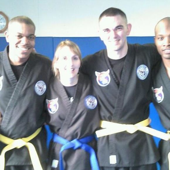 Profile Picture of Robin Branham (@robinbranham123) on Poshmark