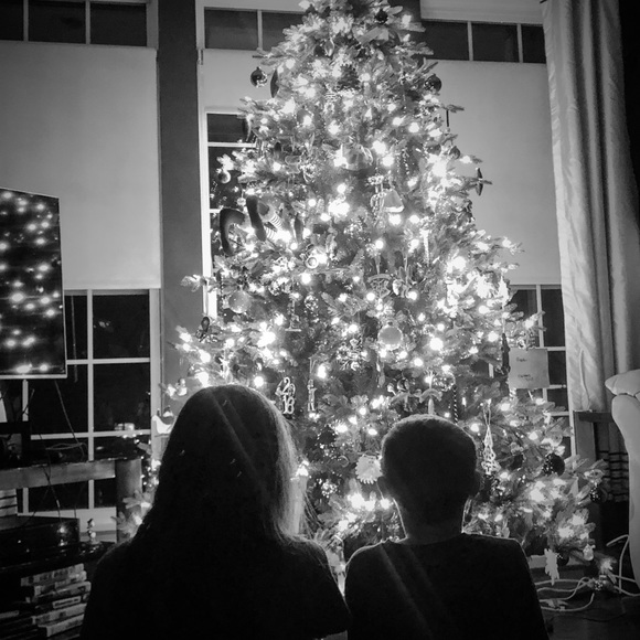 Profile Picture of Lindsay Bugda (@cleaningup13) on Poshmark