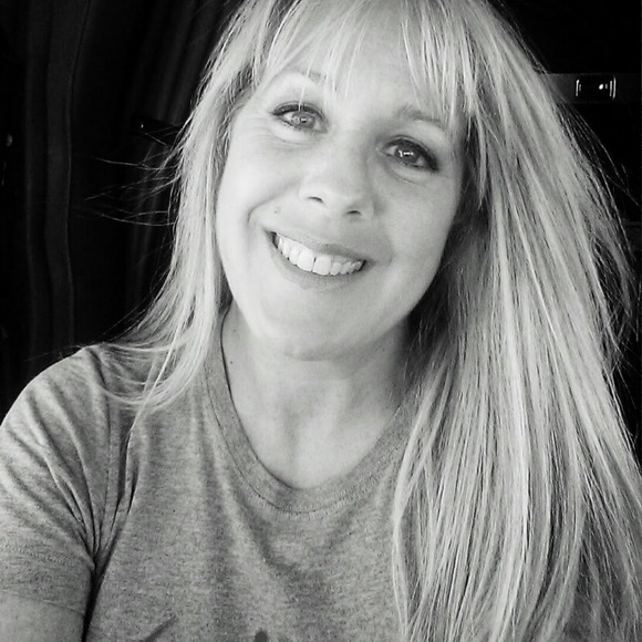 Profile Picture of Patti Cheek (@patticakes6264) on Poshmark