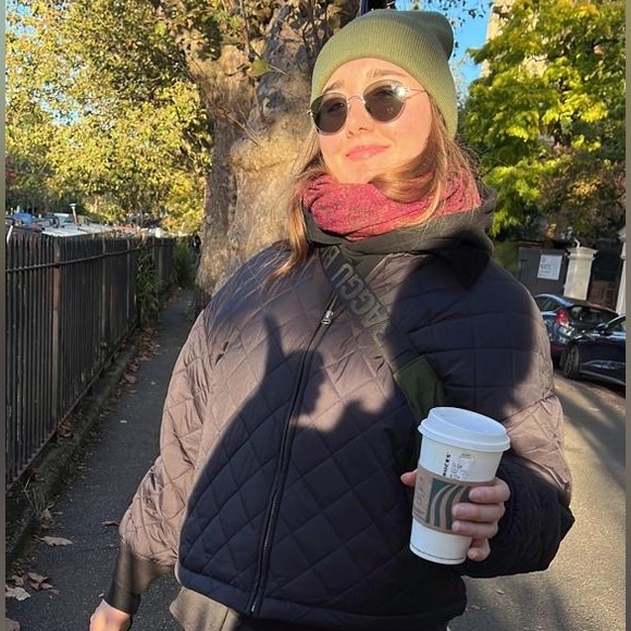 Profile Picture of Alice Cullen (@agoldcull) on Poshmark