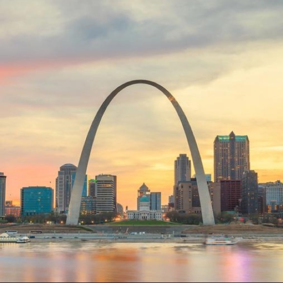 Profile Picture of Dawnita Reathaford (@dmreath1) on Poshmark