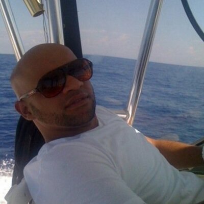 Profile Picture of Claudio Rosario (@COREsq) on Twitter