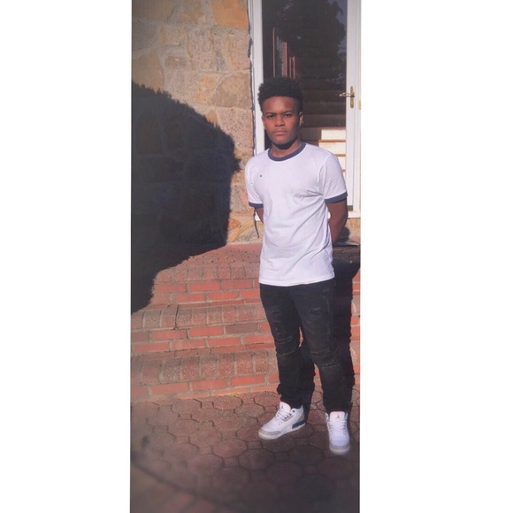 Profile Picture of Brandon Haughton (@bdon2000) on Poshmark