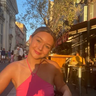 Profile Picture of harmony 🌞🪐 (@harmony.thompson) on Instagram