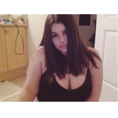 Profile Picture of Samantha (@@SamRodrigue) on Twitter