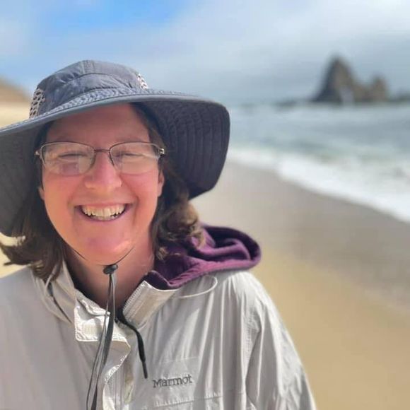 Profile Picture of Bobbie Nelson (@smstrahan) on Poshmark