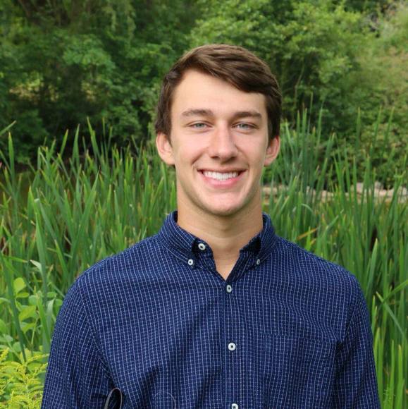 Profile Picture of Sam Streeter (@sam_streeter) on Poshmark