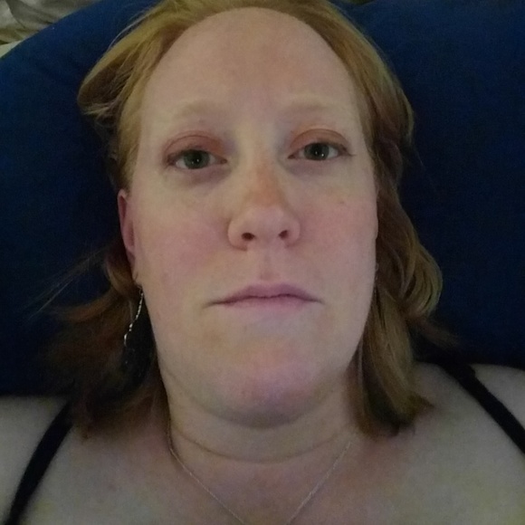 Profile Picture of Ruth Cox (@roobtuesdy) on Poshmark