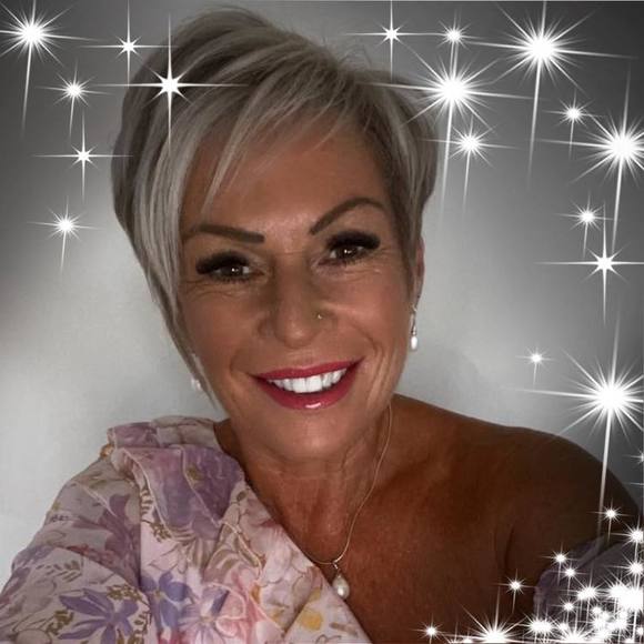 Profile Picture of Janet Page (@janetpage) on Poshmark