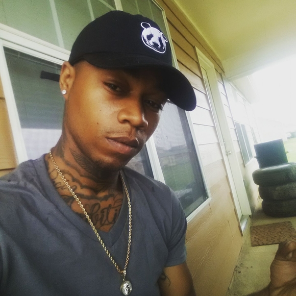 Profile Picture of Rondrick Carpenter (@drick601) on Poshmark