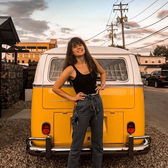 Profile Picture of Julia Sweet (@juliaesweet) on Poshmark